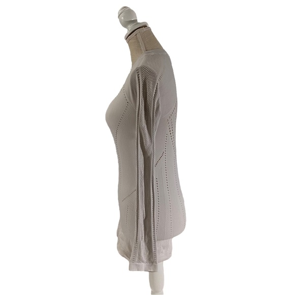 Athleta Oxygen Women Seamless Long Sleeve Mesh Cut Out Shirt Sz Sm Ivory - Picture 3 of 12